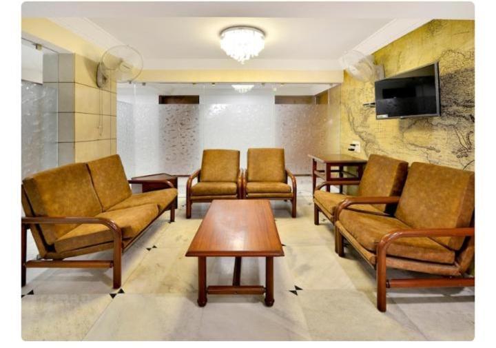Hotel Apex Ахмедабад Экстерьер фото