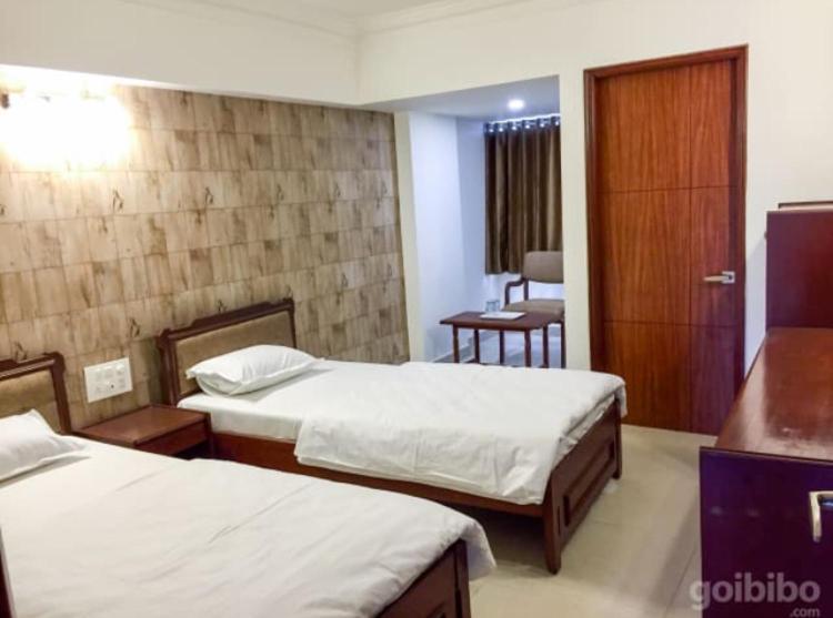 Hotel Apex Ахмедабад Экстерьер фото